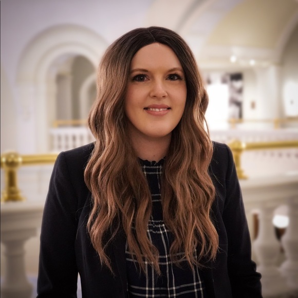 Meet your Posher, Mandi - Picture 1 of 1